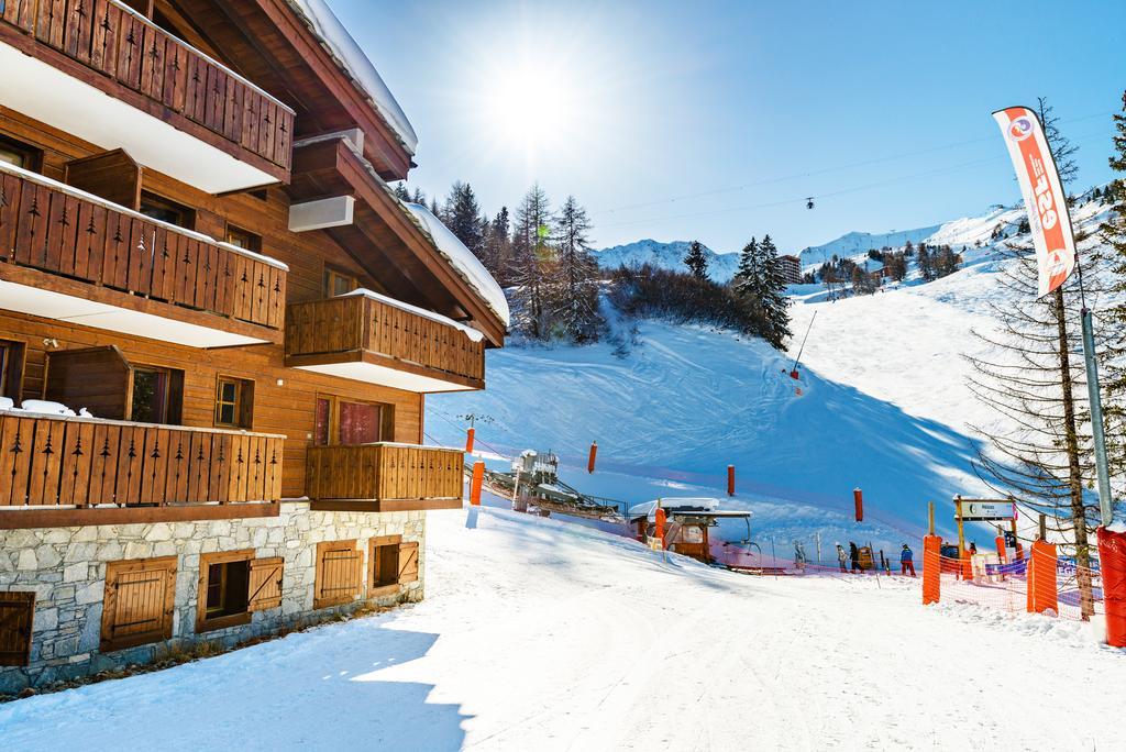 לה פלאנייה Travelski Home Premium - Residence Les Chalets D'Edelweiss 4 Etoiles מראה חיצוני תמונה